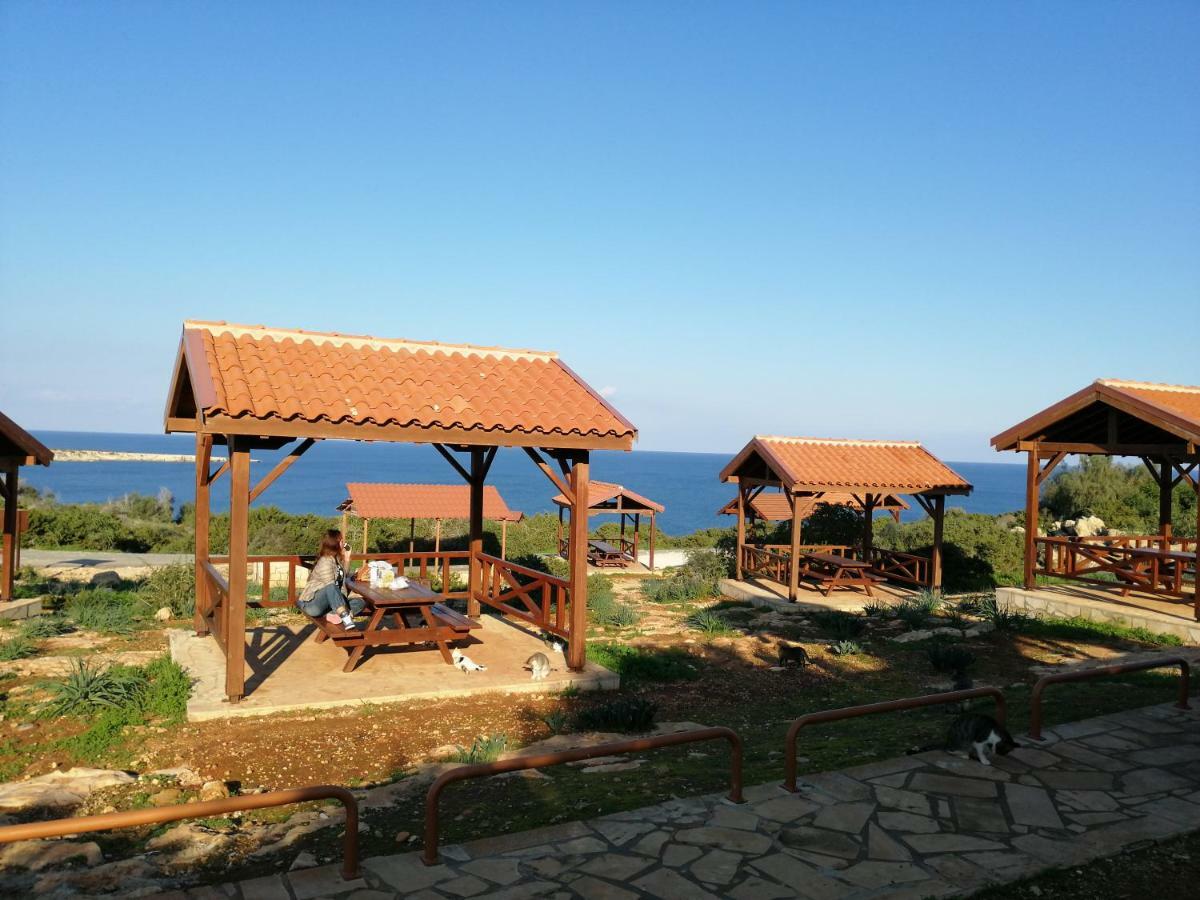 Siamese Villa Паралимни Екстериор снимка